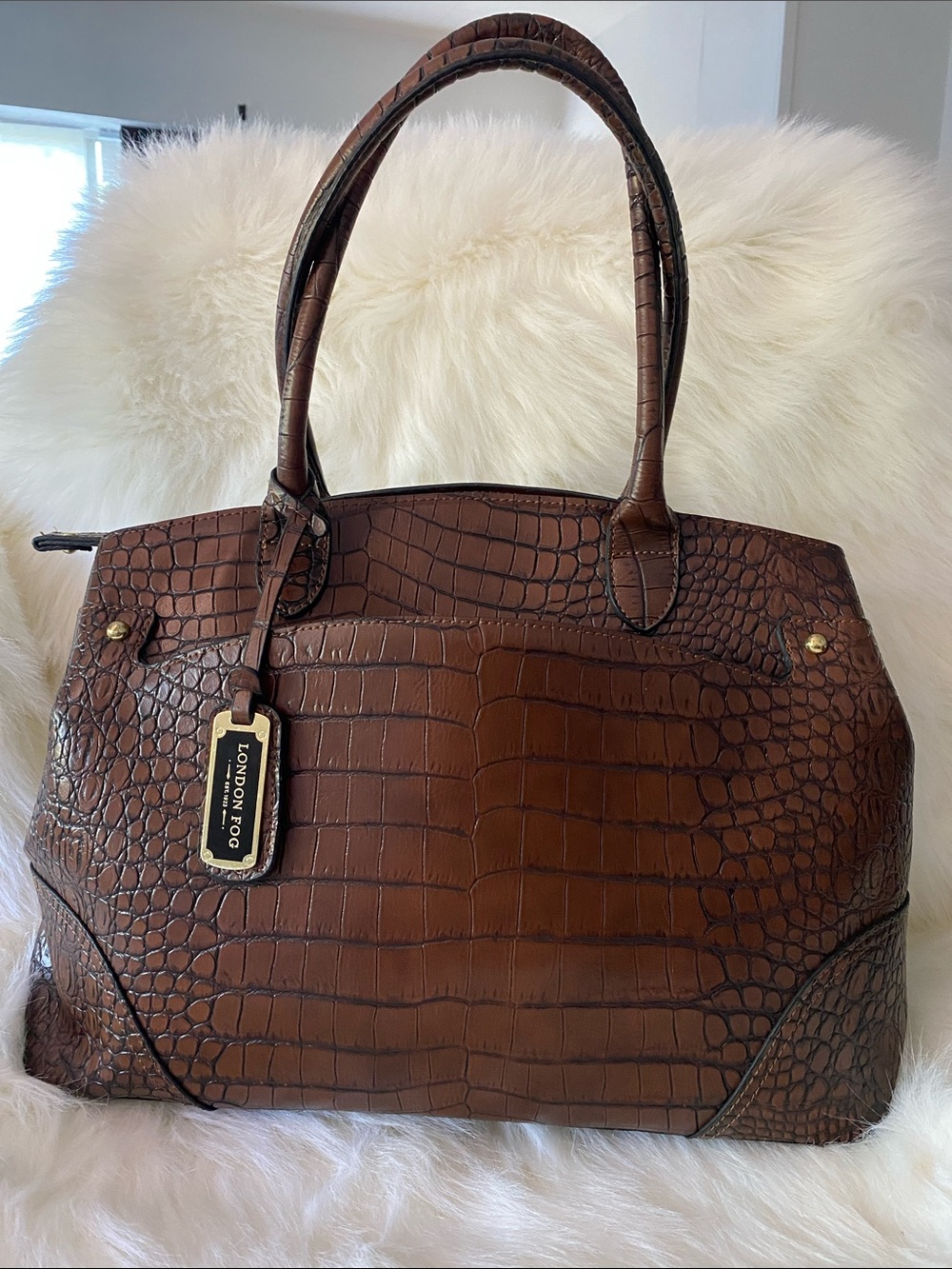 London Fog Large Croc-Embossed Tote Bag in Dark Brown w/ Unbranded Wallet